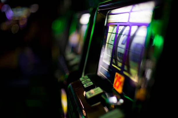 indoslot388 mobile app interface showing sportsbook and live-dealer options
